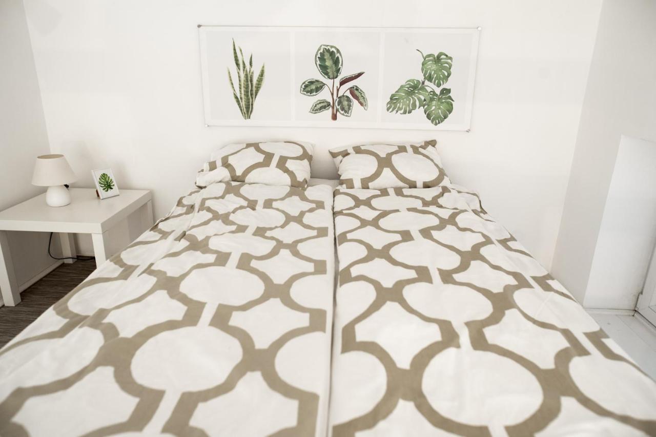 N28 Studio Apartment In Andrassy Boulevard. Budapeste Exterior foto