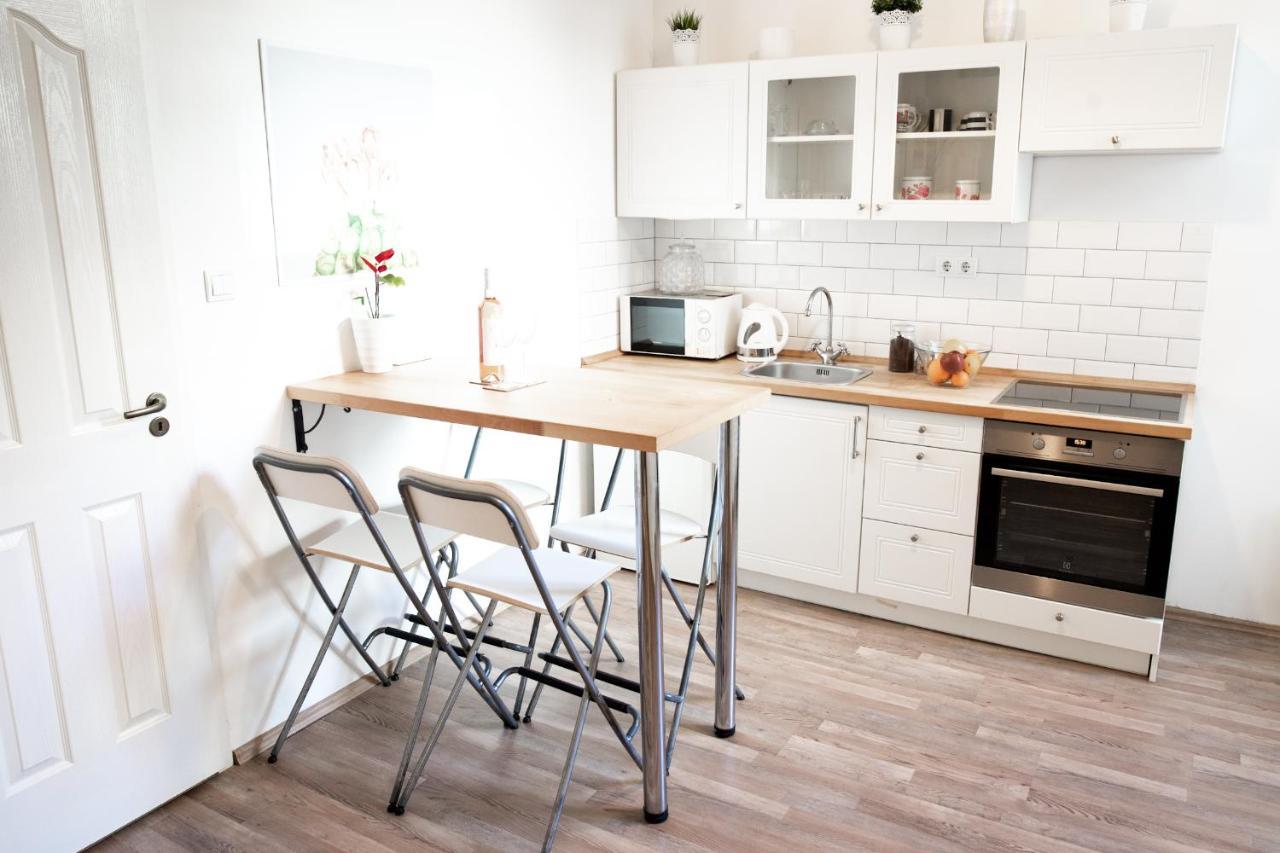 N28 Studio Apartment In Andrassy Boulevard. Budapeste Exterior foto